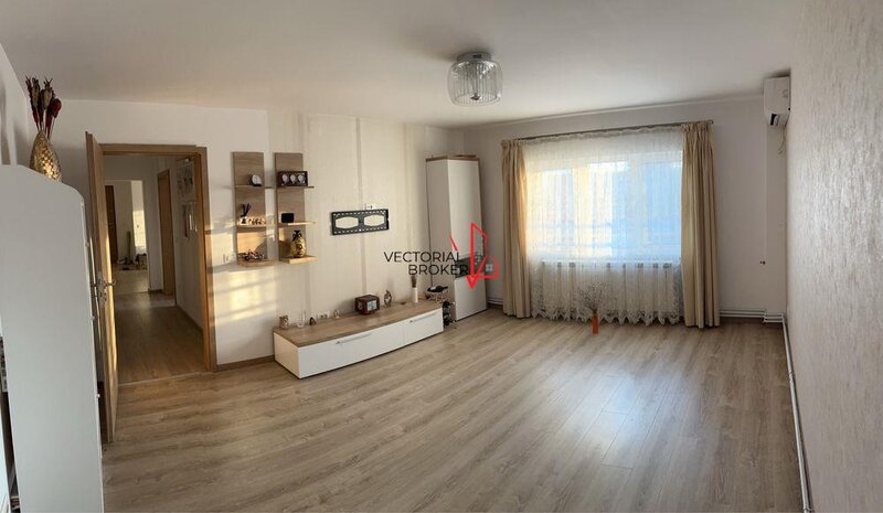 Pancota Doamna Ghica apartament cu centrala termica, bloc reabilitat